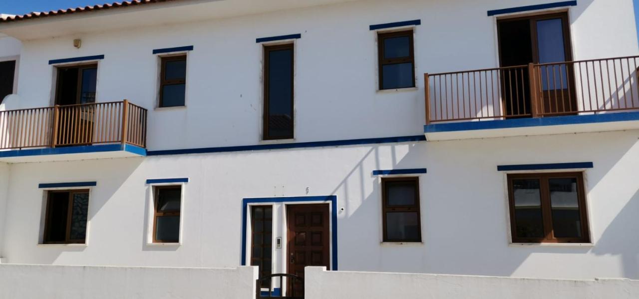 Apartamentos Guiomar Campos Porto Covo Extérieur photo
